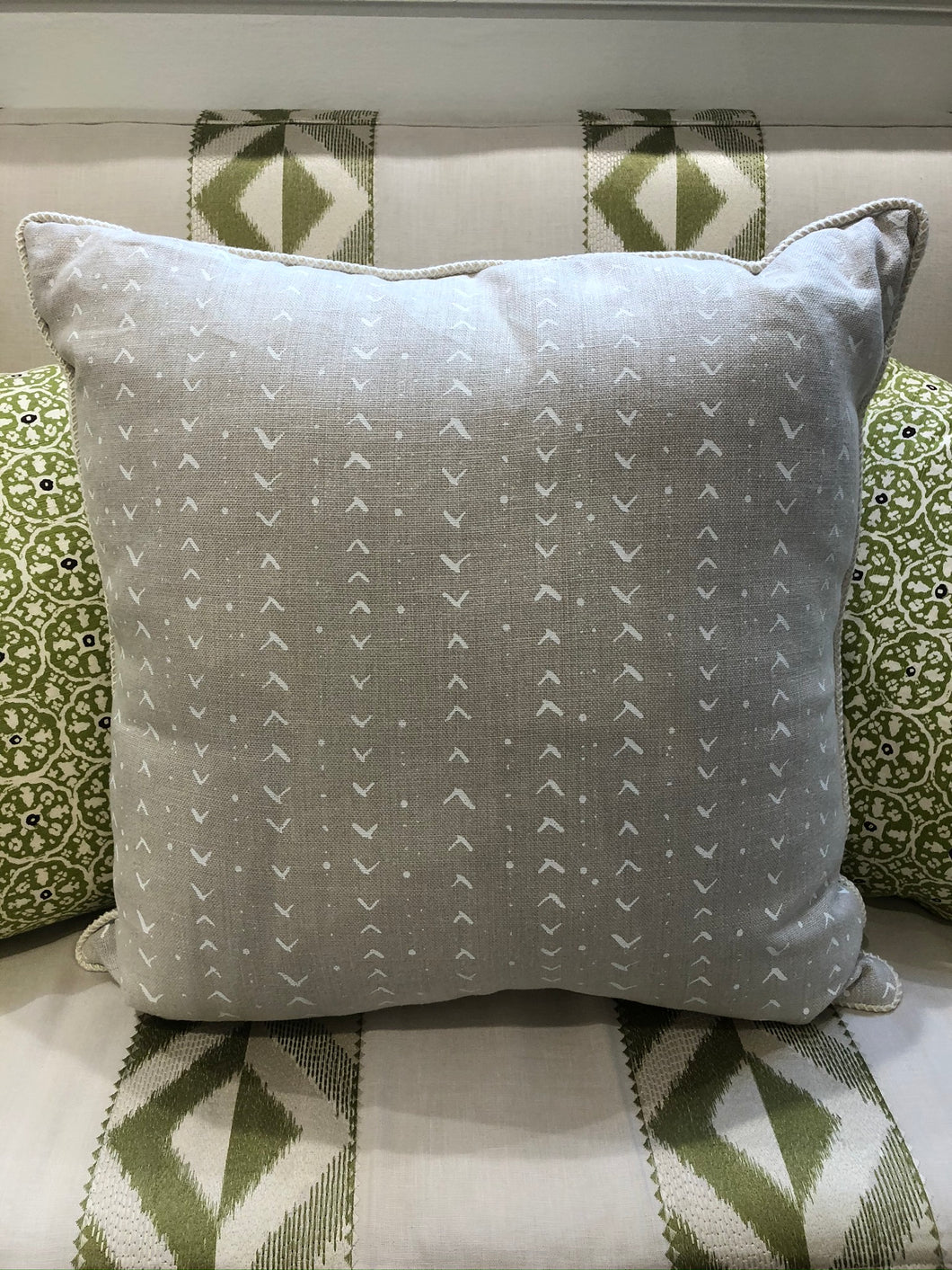 Printed White Triangle on Natural Linen Pillow 23